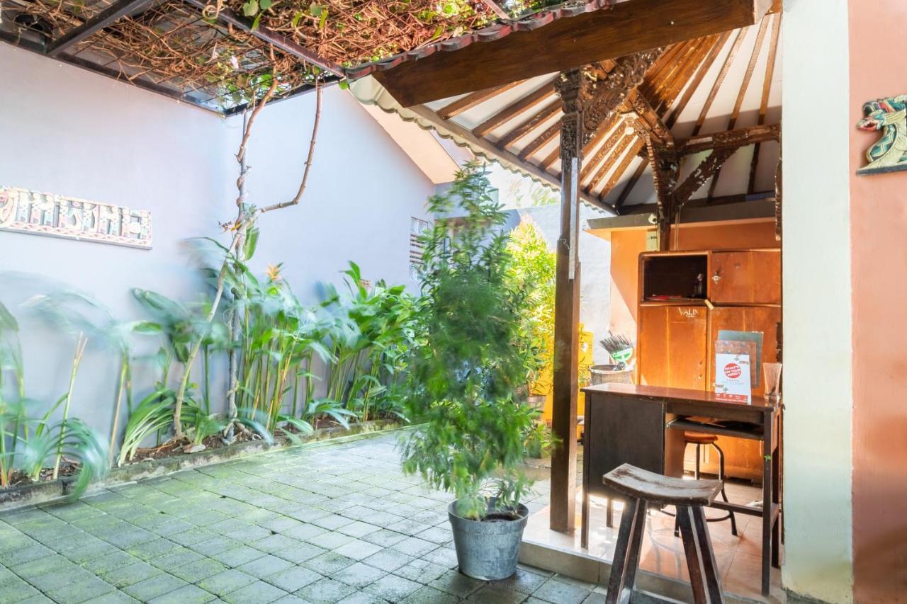 Oyo 3775 Ketut Inn Pesanggaran Exteriér fotografie